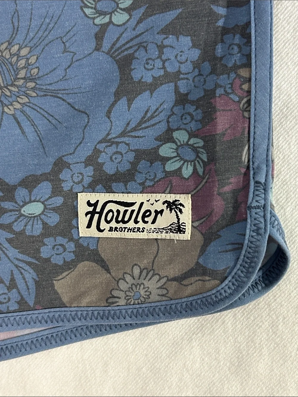 Howler Brothers Men's Stretch Bruja Boardshorts in the 
